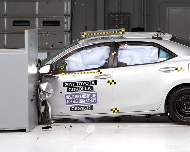 I have seen some IIHS fail posts, here is a modern(ish) car safety appreciation post.