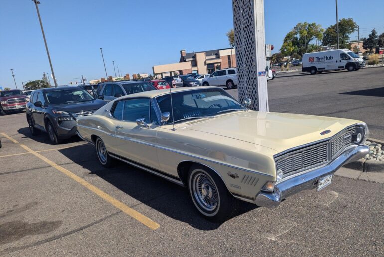 68 Ford Galaxie XL Fastback in the wild