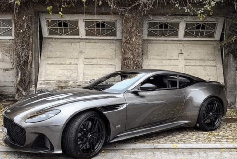 Aston Martin DBS Superleggera (1056X1022)